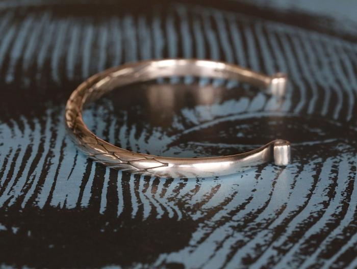 17AAS-301 Braided Bangle