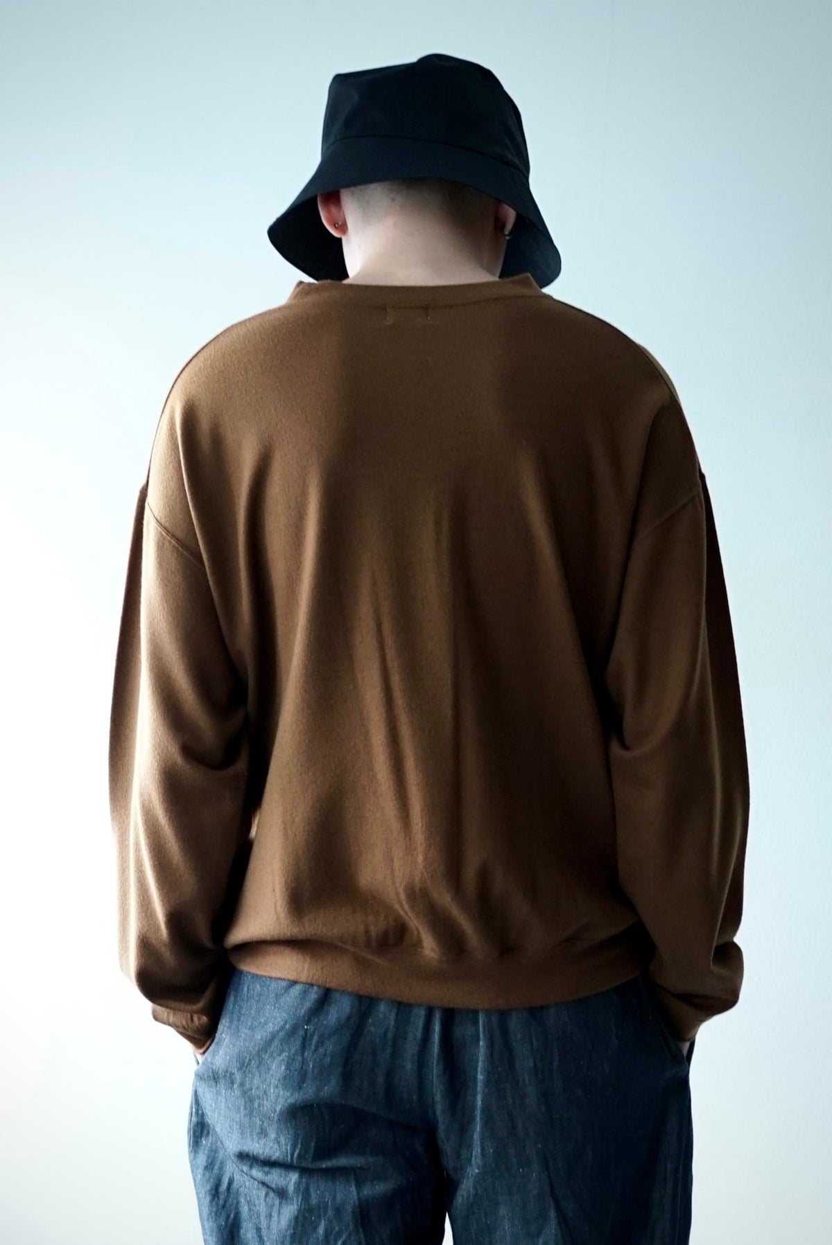【CAPERTICA】Super140s Washable Wool / MN-Sweat（CAMEL）