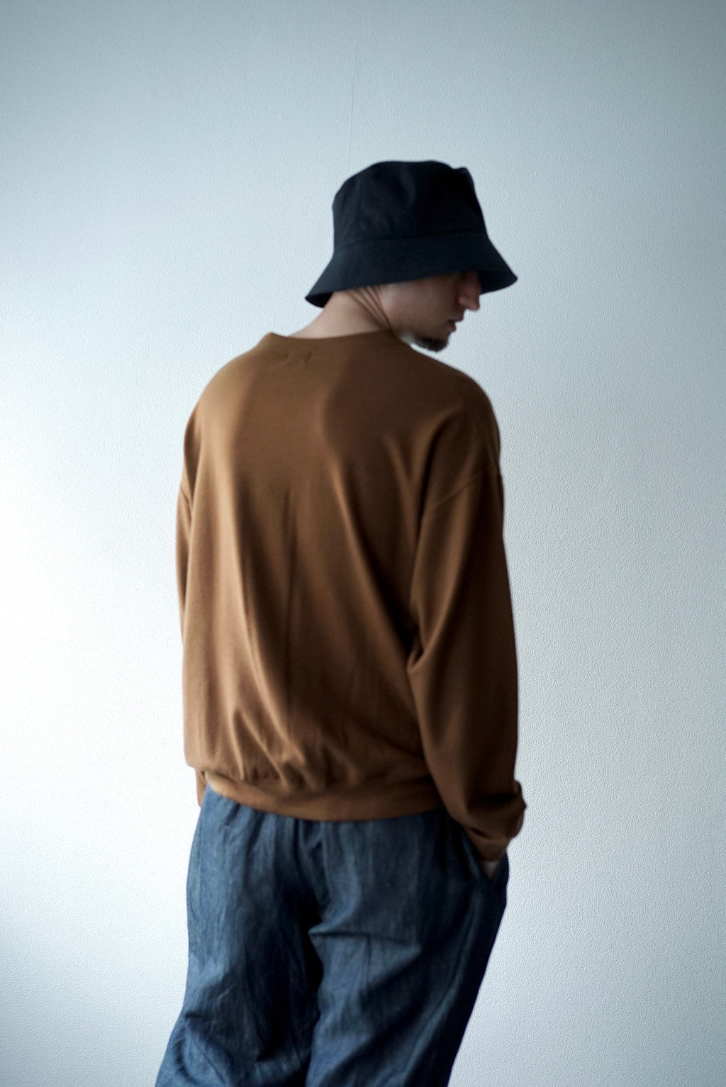 【CAPERTICA】Super140s Washable Wool / MN-Sweat（CAMEL）