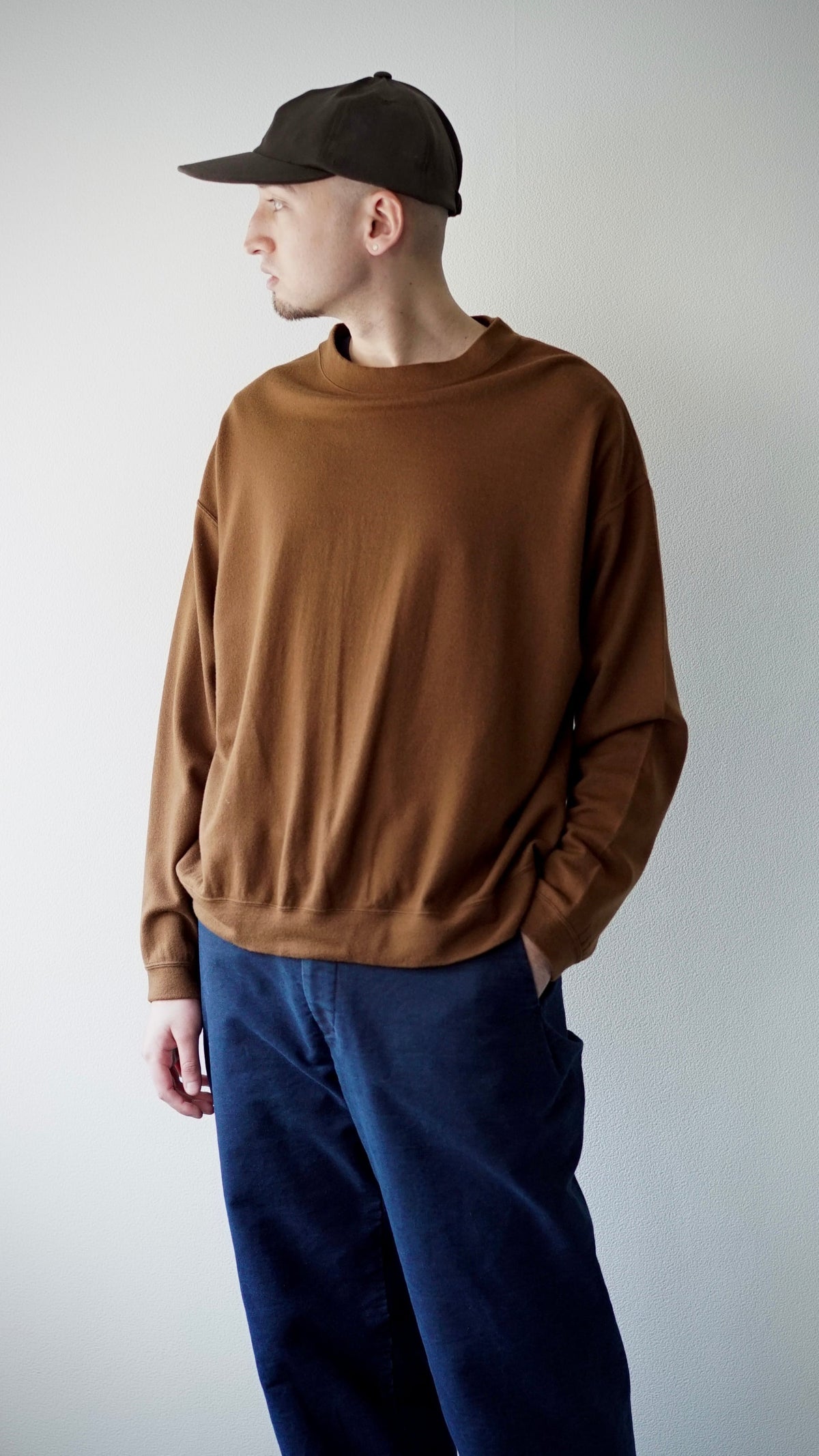 【CAPERTICA】Super140s Washable Wool / MN-Sweat（CAMEL）