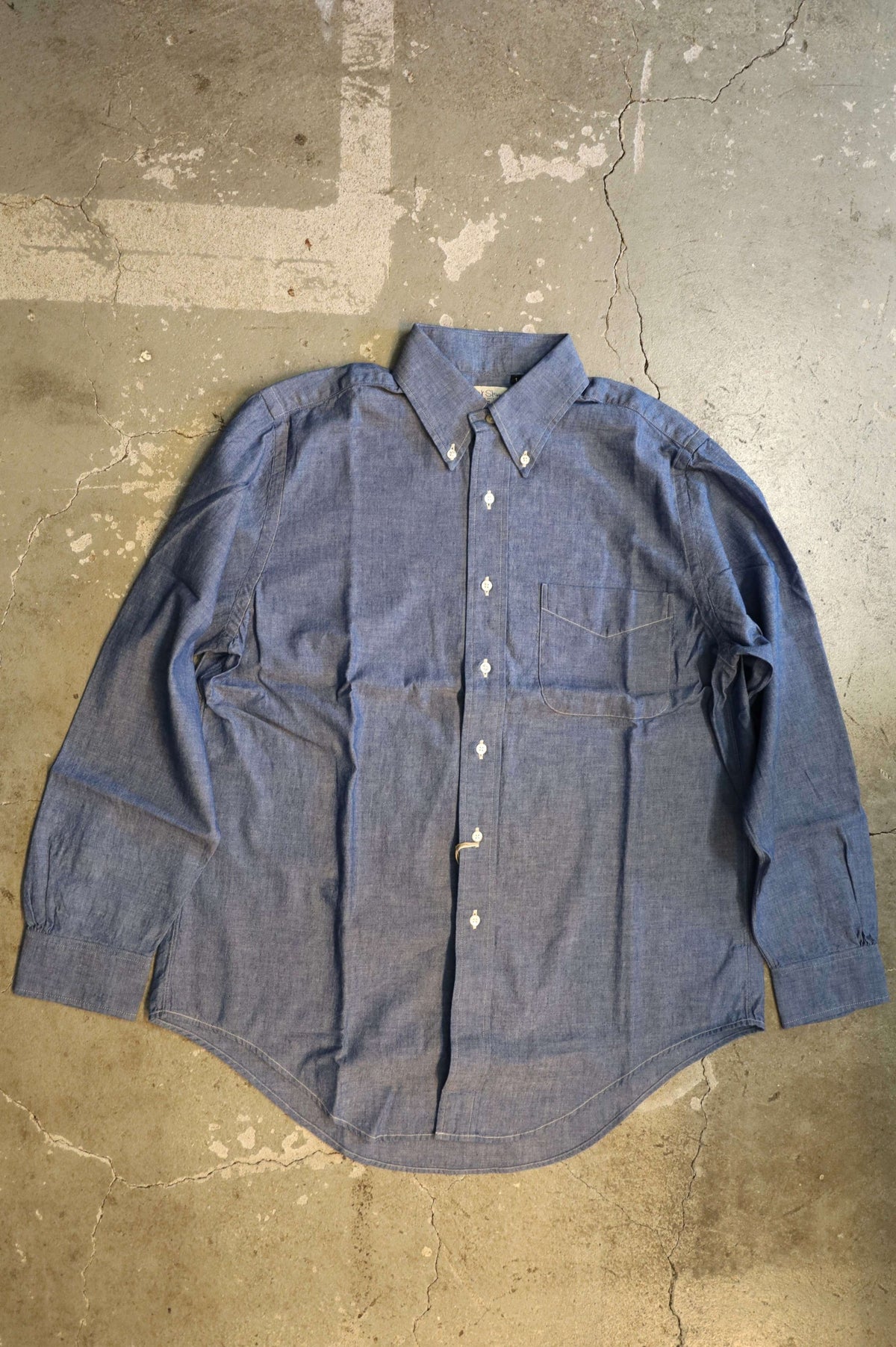 01-8112 Standard Button Down Shirt Chambray