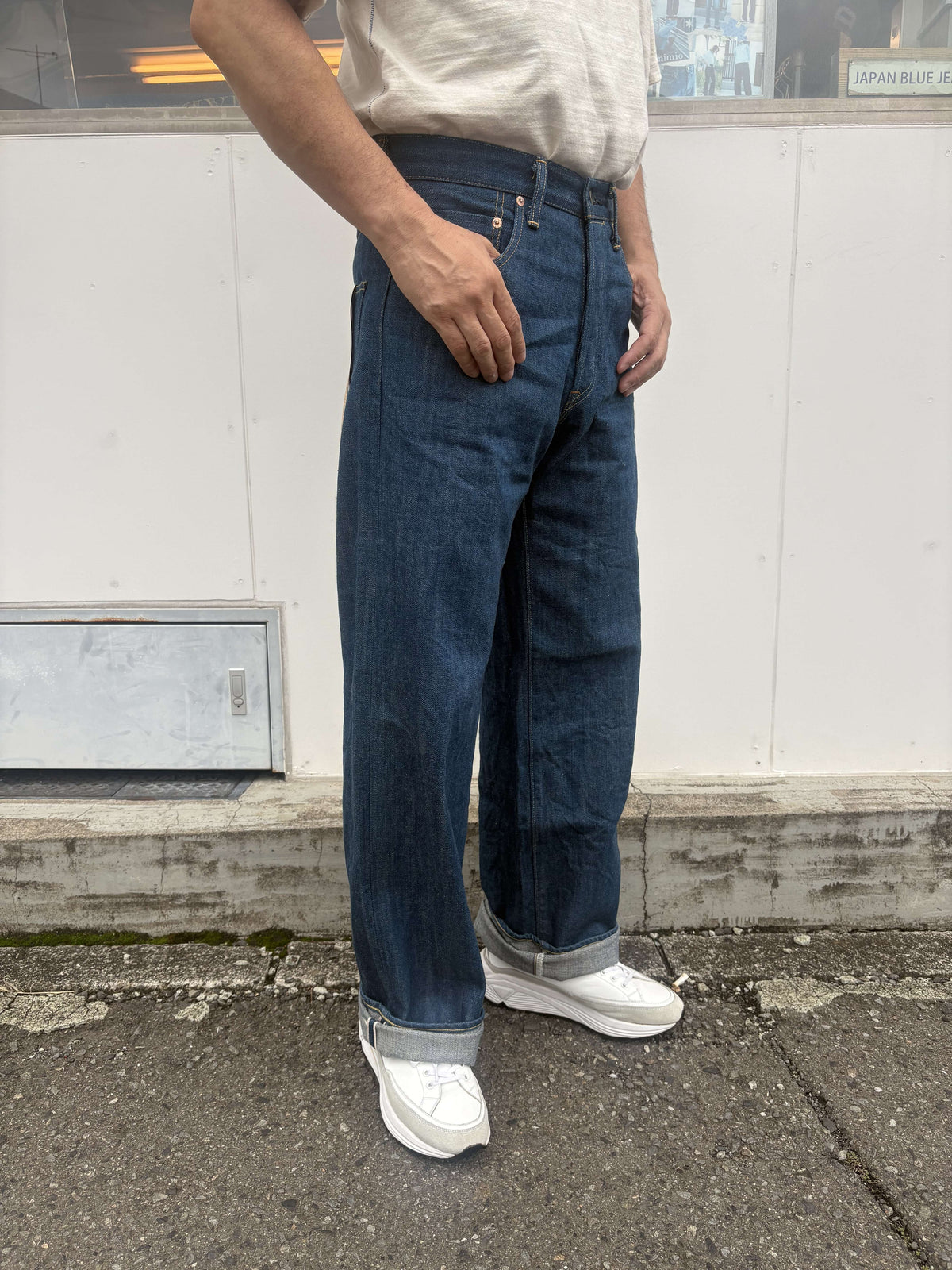 ONI222-OFBD 13.7oz Old Fade Blue Denim Super Wide Straight